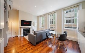 Superb One Bedroom Apartment In Soho