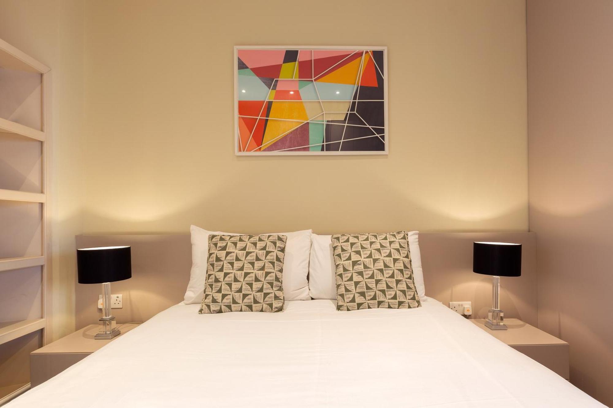 Superb One Bedroom Apartment In Soho Londres Extérieur photo